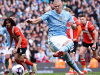 开云体育中国-曼城主场大胜，球队信心大增