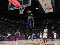 开云官网-湖人惨败猛龙，詹姆斯空砍18分的简单介绍