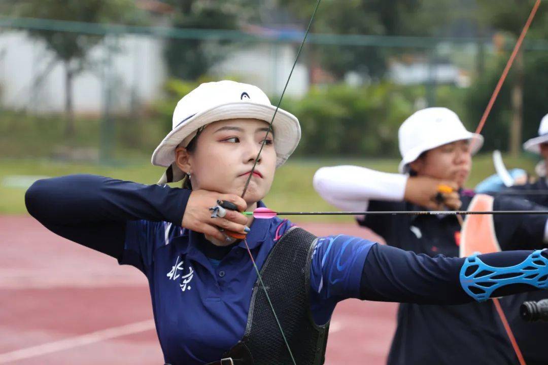 意大利选手一箭定江山获射箭项目冠军
