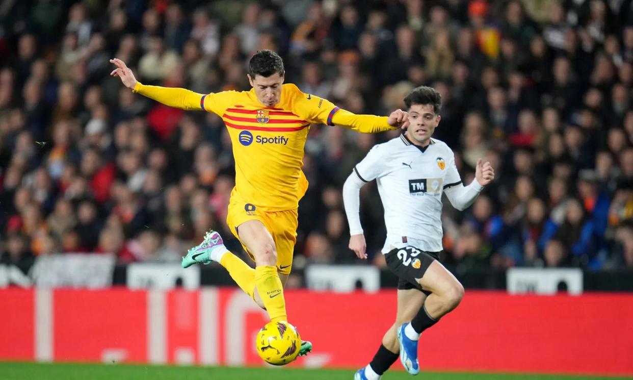 欧洲国家队斗志昂扬赛场上演精彩对决 欧洲国家队斗志昂扬赛场上演精彩对决