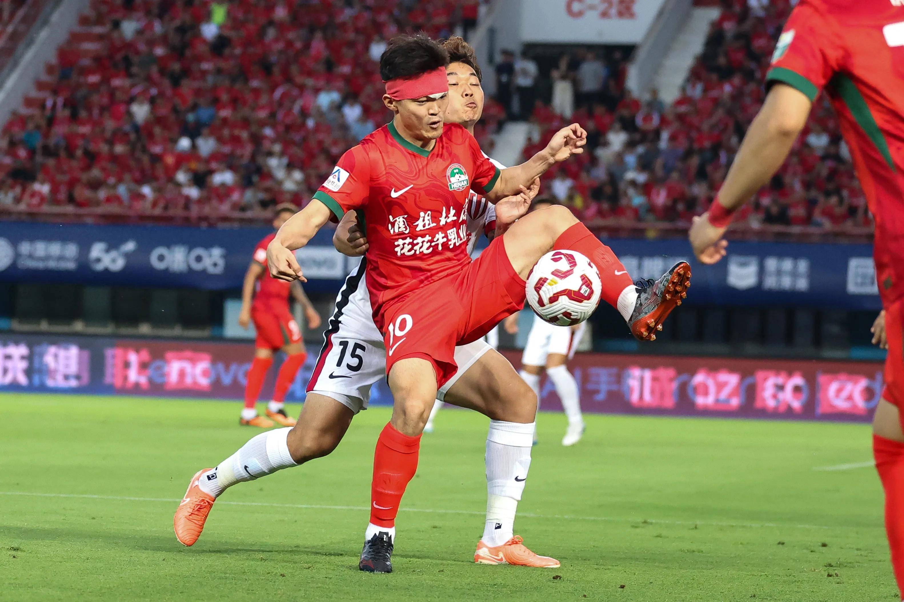 河南队惊艳亮相,掀起轰动!的简单介绍 河南队惊艳亮相,掀起轰动!的简单介绍