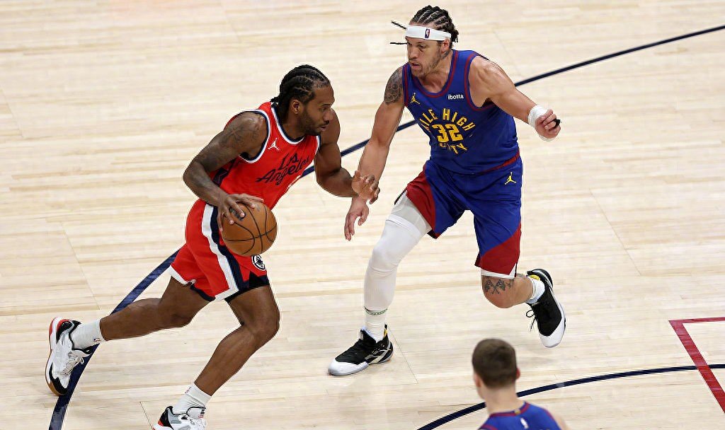 快船队客场战胜雷霆队，保罗13分不敌莱昂纳德