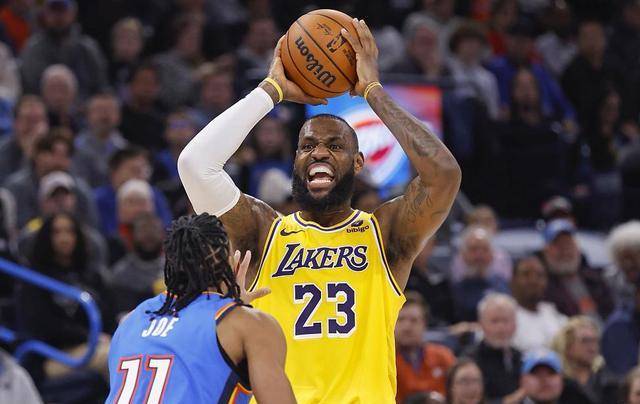 湖人不敌魔术，詹姆斯空砍30+6+5