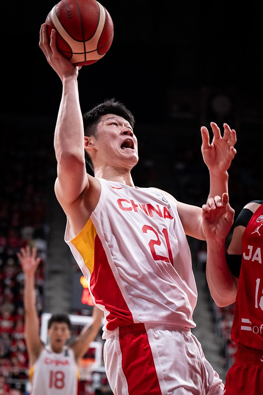 孙悦在活塞对阵快船的比赛中获最高得分