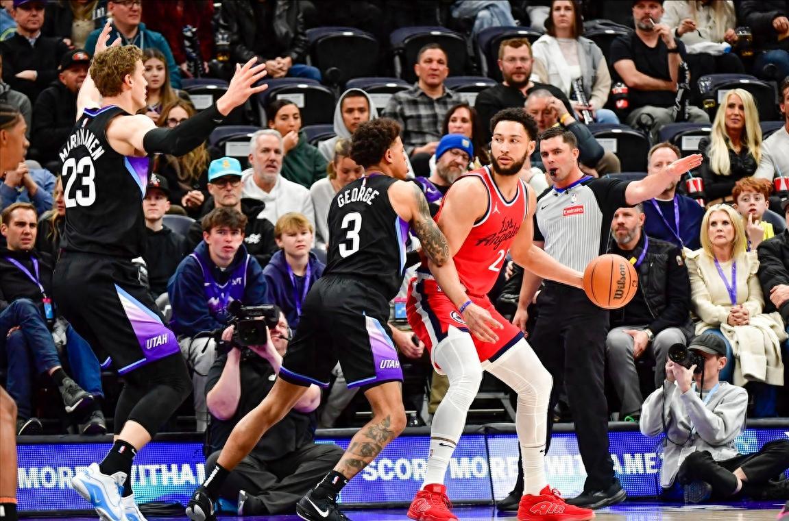 快船新援展现实力,助球队胜 快船新援展现实力,助球队胜